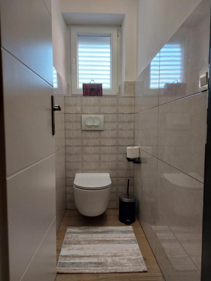Anago Apartments ザダル エクステリア 写真
