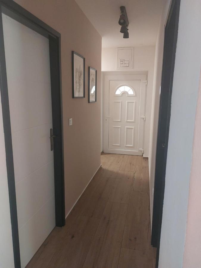 Anago Apartments ザダル エクステリア 写真